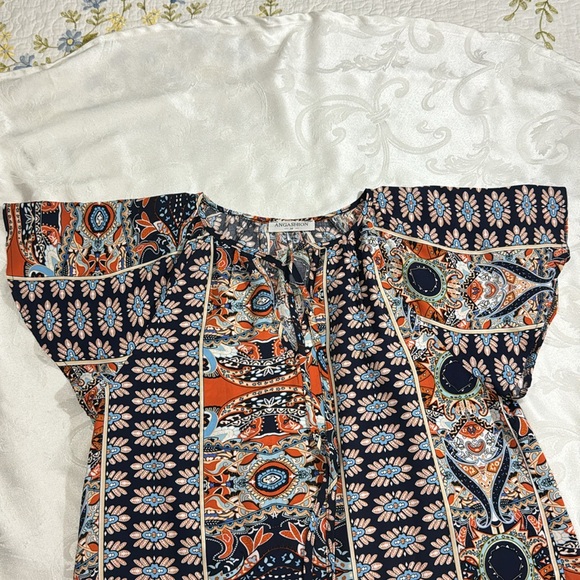 NWOT ANGASHIOM top size M. - Picture 3 of 7
